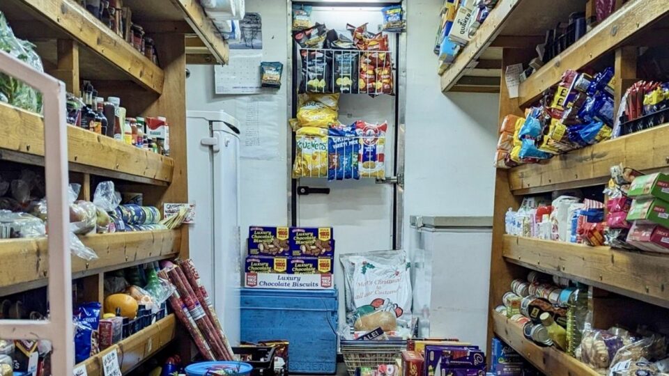 Mobile Grocery Store – Lambert’s The mobile grocers that visit lodge coppice every saturday